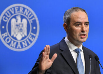 alexandru-nazare:-romania-nu-traverseaza-o-criza,-este-o-consecinta-necesara-schimbarii-de-paradigma