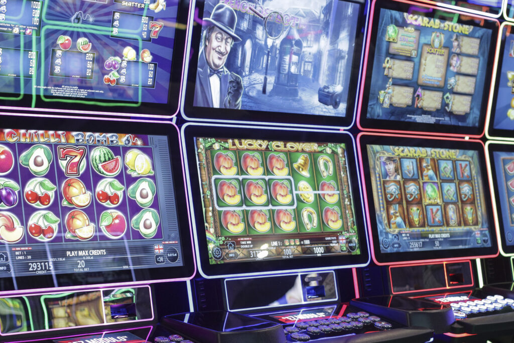 proiect-pus-in-dezbatere-publica-in-iasi-pentru-interzicerea-pacanelelor-primarul-mihai-chirica:-nu-vor-mai-exista-pana-la-granitele-municipiului-–-hotnews.ro