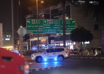 video-incendiu-langa-consulatul-american-din-dubai-dupa-un-atac-cu-drona-–-hotnews.ro