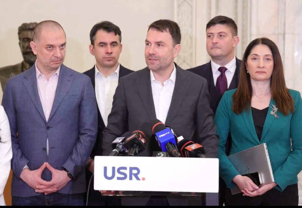 legea-referendumului-risca-sa-nu-fie-adoptata-pentru-ca-parlamentarii-nu-o-introduc-pe-ordinea-de-zi-a-plenului
