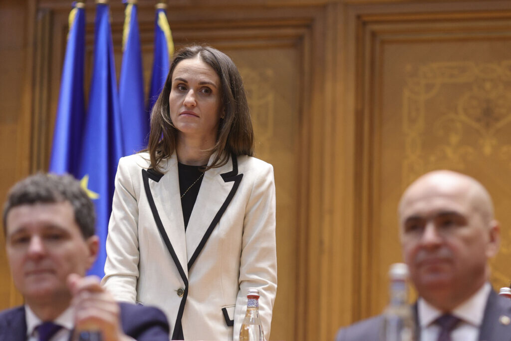 inca-un-lot-de-romani-a-fost-repatriat-din-israel,-cu-asistenta-mae-la-bucuresti-a-aterizat-un-avion-cu-172-de-persoane-–-hotnews.ro