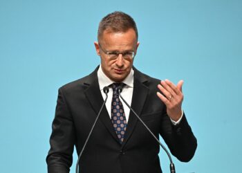 peter-szijjarto,-replica-pentru-zelenski-dupa-ce-l-a-amenintat-cu-moartea-pe-viktor-orban-–-hotnews.ro