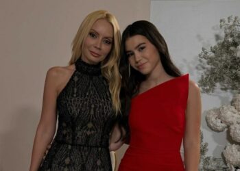 reprezentant-mae:-fiica-dacianei-sarbu-si-a-lui-victor-ponta-nu-apare-in-evidentele-consulare