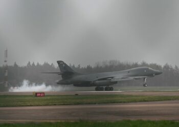 sua-a-inceput-sa-foloseasca-baze-britanice-pentru-operatiuni-defensive-specifice-impotriva-iranului-anuntul-londrei-–-hotnews.ro