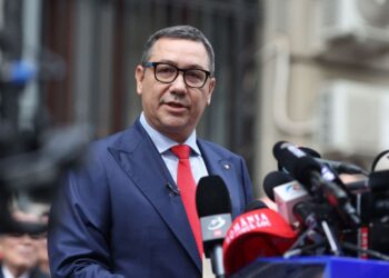 victor-ponta-a-explicat-cum-s-au-desfasurat-evenimentele-care-l-au-facut-sa-o-acuze-pe-oana-toiu-ca-blocheaza-repatrierea-fiicei-sale-–-hotnews.ro