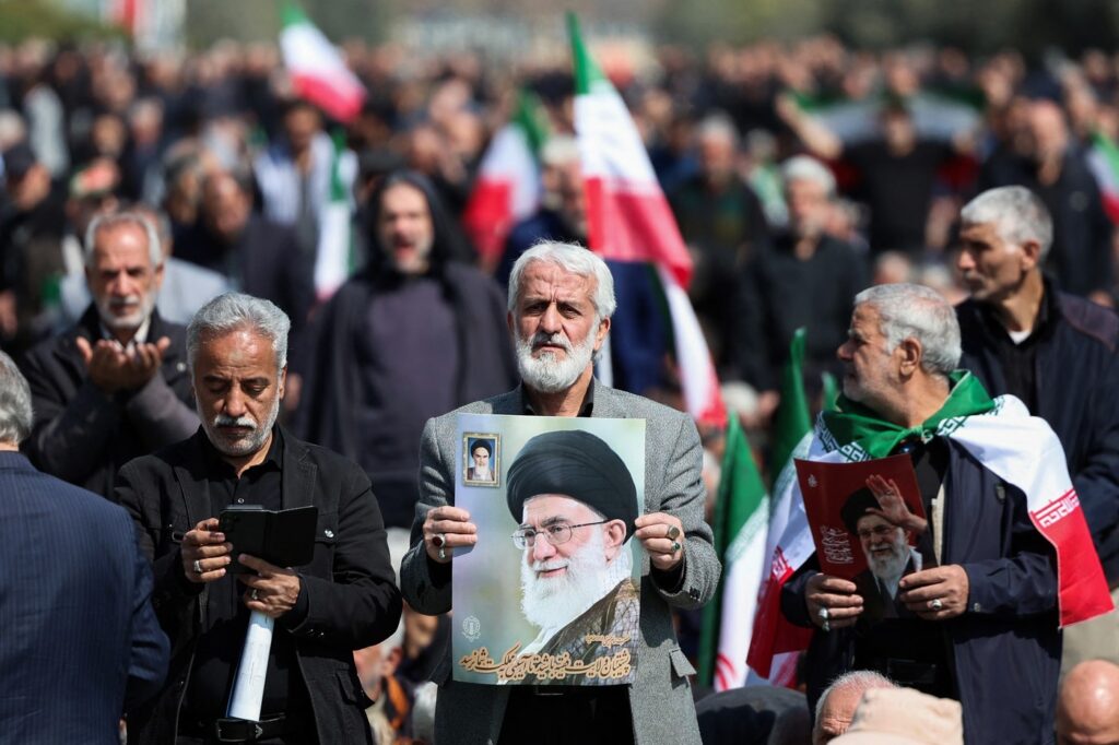 numele-va-ramane-khamenei:-indiciu-despre-succesorul-liderului-suprem-al-iranului,-dupa-ce-adunarea-expertilor-a-votat-–-hotnews.ro