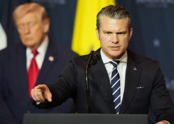 seful-pentagonului-anunta-cea-mai-intensa-zi-de-atacuri-asupra-iranului-cele-mai-multe-bombardiere-si-avioane-de-vanatoare-–-hotnews.ro