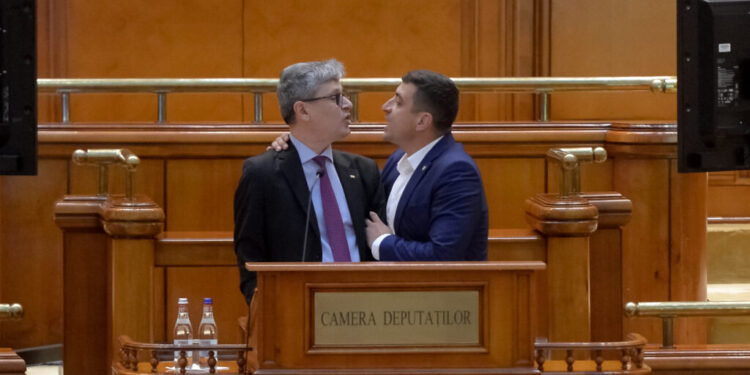 virgil-popescu-il-ataca-pe-george-simion-dupa-votul-privind-dislocarea-temporara-a-unor-echipamente-militare-americane-in-romania:-e-o-pozitie-moscovita