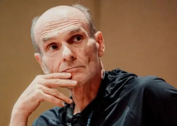 ctp-il-critica-pe-simion-dupa-scandalul-din-parlament:-cel-mai-de-sus-stapan-al-lui-este-putin-–-hotnews.ro