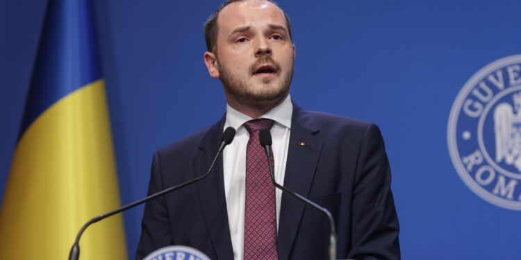 pacientul-isi-va-putea-vedea,-intr-un-final-apoteotic,-dupa-36-de-ani,-dosarul-electronic,-anunta-ministrul-sanatatii-–-hotnews.ro