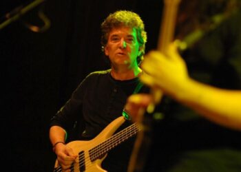 a-murit-iulian-mugurel-vrabete,-basistul-trupei-holograf.-muzicianul-avea-70-de-ani-–-gazeta-de-sud