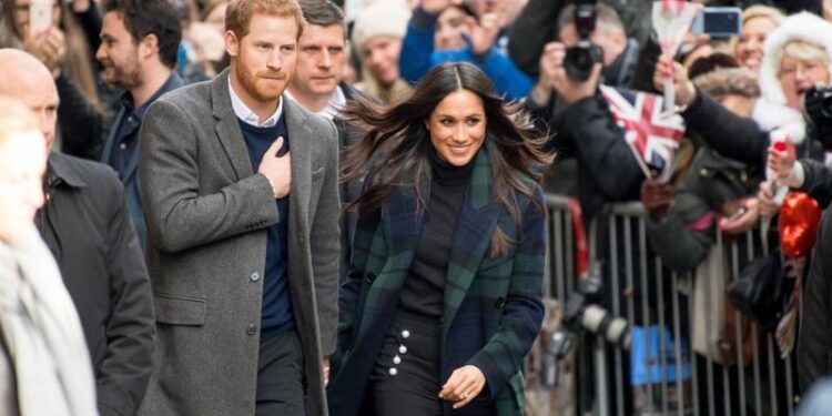 o-conspiratie-aberanta-noua-carte-despre-printul-harry,-in-care-regina-camilla-ar-fi-spus-ca-meghan-l-a-spalat-pe-creier,-contestata-dur-–-hotnews.ro