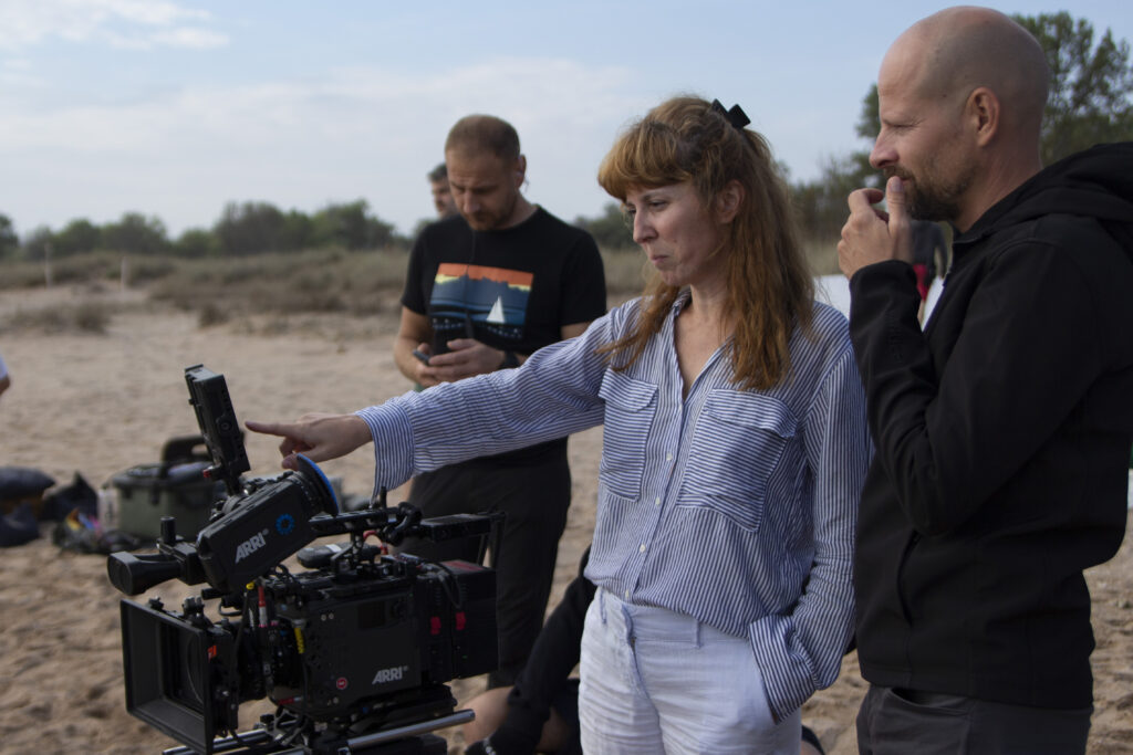 un-film-romanesc-filmat-pe-litoralul-bulgaresc-e-in-cinematografe-ce-a-descoperit-regizoarea-dupa-ani-de-calatorii-in-tara-vecina-–-hotnews.ro