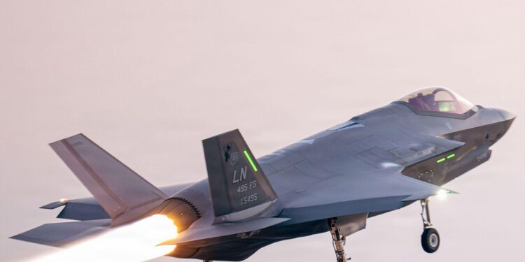 israelul-anunta-ca-va-continua-campania-impotriva-iranului-cel-putin-inca-trei-saptamani-–-hotnews.ro