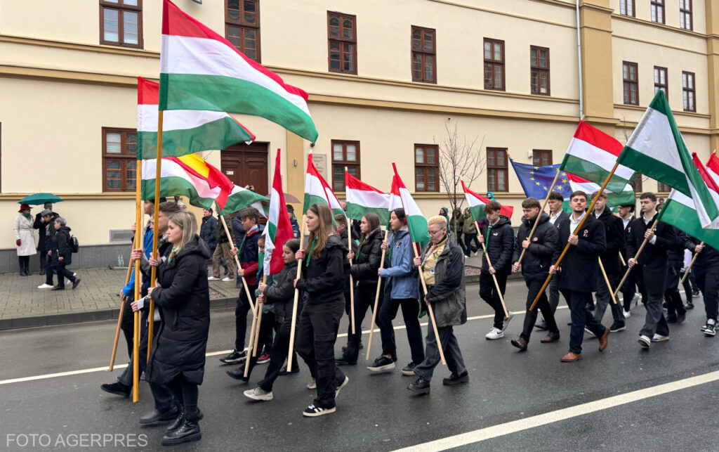 presedintele-ungariei,-la-targu-secuiesc-de-ziua-maghiarilor-de-pretutindeni-/-mesajele-de-15-martie-transmise-de-nicusor-dan-si-ilie-bolojan-–-hotnews.ro