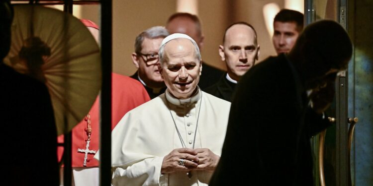 papa-leon-respinge-invocarea-religiei-pentru-initierea-razboaielor:-dumnezeu-nu-poate-fi-inrolat-de-catre-tenebre-–-hotnews.ro