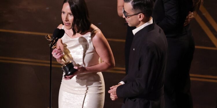 cine-este-natalie-musteata,-cineasta-de-origine-romana-premiata-cu-oscar-in-2026-–-hotnews.ro