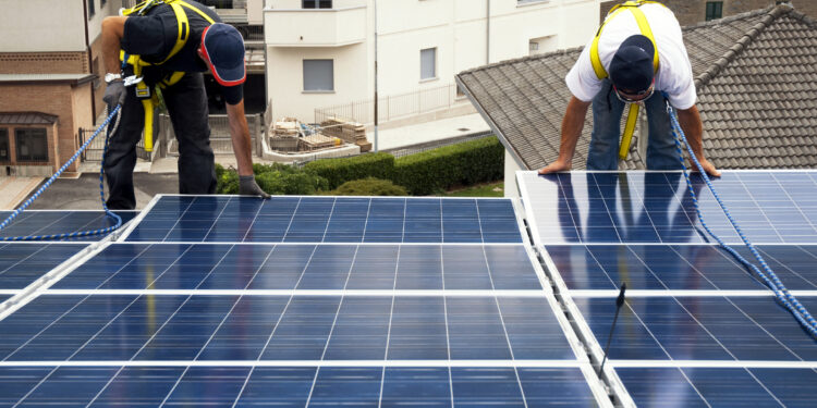 prosumatorii-s-au-adaptat-dupa-schimbarile-anuntate-in-legislatie-un-sef-din-anre-anunta-un-lucru-foarte-imbucurator-–-hotnews.ro