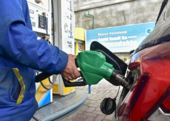 mai-mult-petrol-din-rezervele-strategice-poate-ajunge-pe-piata-daca-si-atunci-cand-va-fi-nevoie-anuntul-unui-oficial-iea-–-hotnews.ro