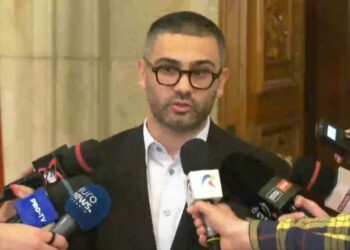 manole:-pachetul-de-solidaritate-ar-creste-veniturile-pentru-2,8-milioane-de-pensionari-si-aproape-300.000-de-copii