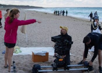 cum-arata-anatomia-prabusirii-unei-familii-de-corporatisti-in-filmul-un-loc-sigur-al-ceciliei-stefanescu