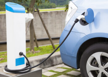 ca-sa-faca-economie-de-carburanti,-sri-lanka-le-cere-proprietarilor-de-masini-electrice-sa-nu-le-mai-incarce-noaptea-–-hotnews.ro