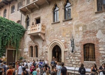 opt-atractii-turistice-din-europa-considerate-cele-mai-dezamagitoare-in-2026