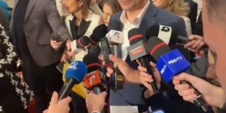 george-simion:-nu-luptam-pentru-pomeni.-nu-ne-cereti-sa-fim-complici-cu-psd-la-transformarea-romanilor-in-cersetori