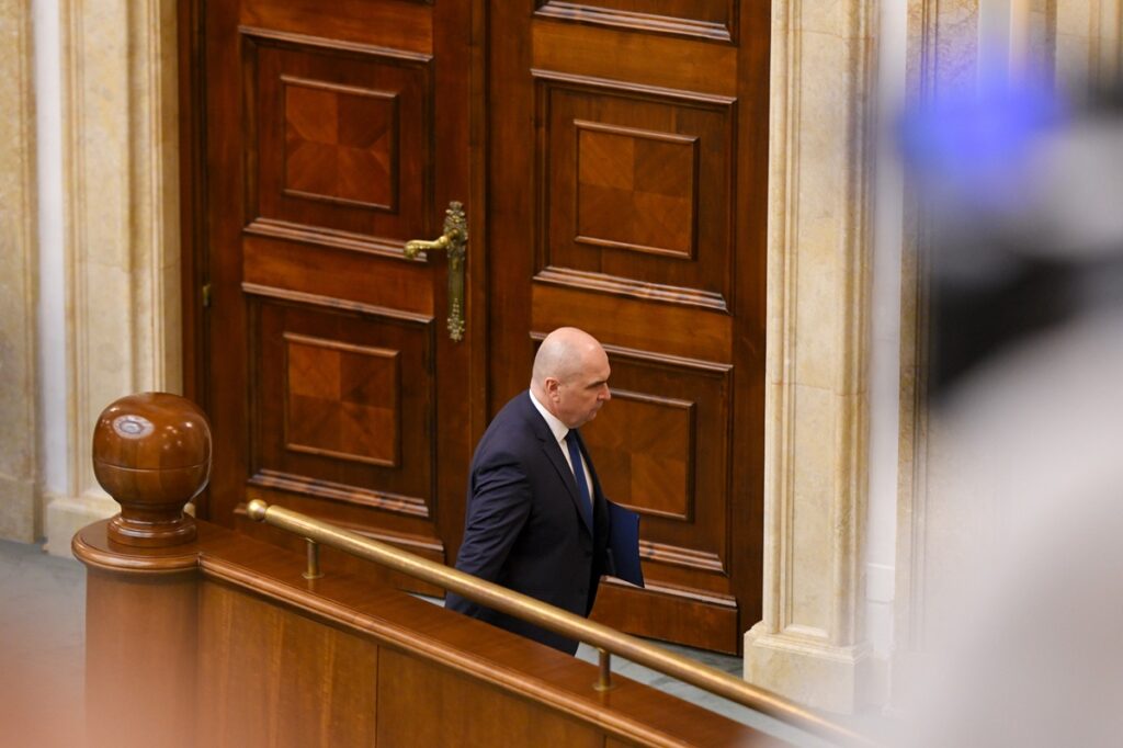 bolojan:-daca-nu-punem-frana-acum,-vom-ajunge-in-cativa-ani-de-zile-ca-tara-sa-fie-zdrobita