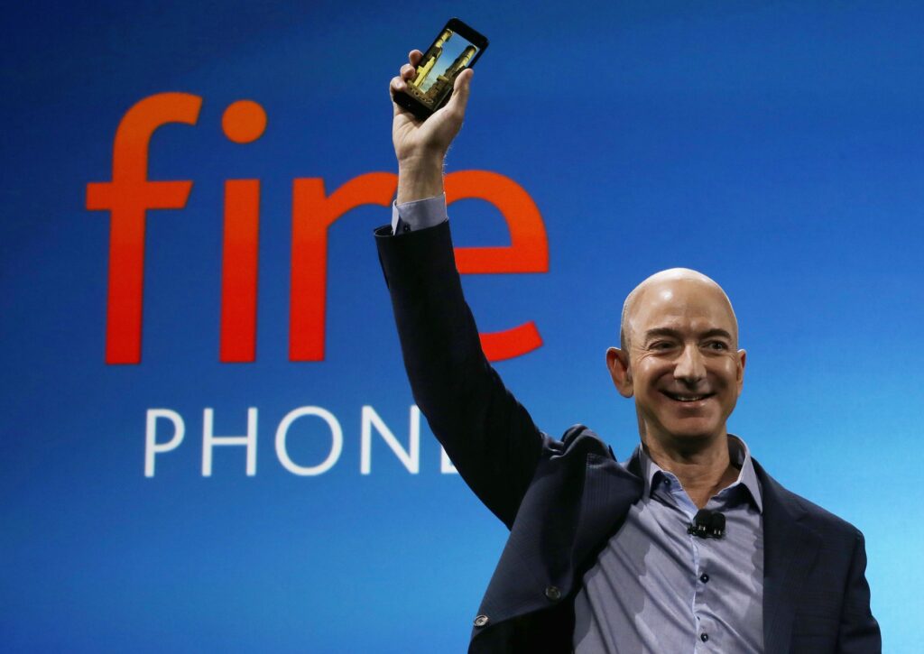 amazon-planuieste-sa-lanseze-un-nou-smartphone,-la-12-ani-dupa-dezastrul-fire-phone-–-hotnews.ro