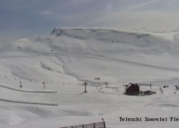 telecabina-din-sinaia-a-fost-oprita-din-cauza-vantului-puternic-–-hotnews.ro