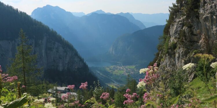 un-oras-european-ofera-oamenilor-27.665-de-euro-pentru-a-se-muta-acolo,-dar-exista-o-capcana