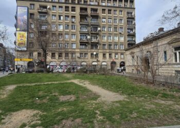 ciucu,-despre-terenul-din-fata-carturesti:-un-jmecher-a-pus-mana-pe-el.-incredibil-cum-a-fost-orasul-pradat”