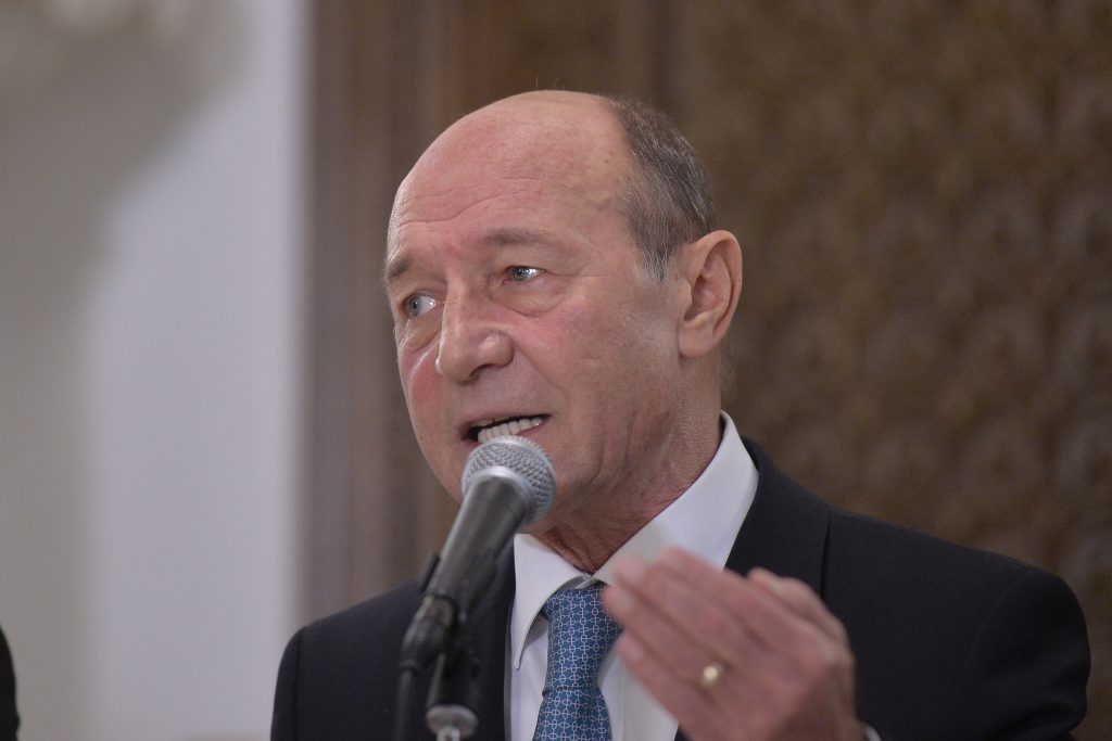 traian-basescu-lauda-scutul-de-la-deveselu:-a-fost-o-investitie-facuta-la-timp,-justificata-de-dotarea-pe-care-o-are-iranul