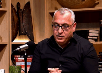 alin-comsa:-comunistii-au-tras-cu-tractoarele-de-coloana-infinitului,-ca-s-o-demoleze