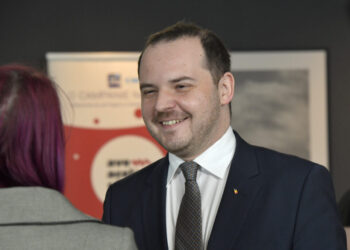 rogobete,-vizita-oficiala-la-bruxelles.-ministrul-va-vizita-un-spital-militar-si-va-participa-la-o-dezbatere-europeana