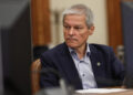 dacian-ciolos-candideaza-pentru-sefia-unei-organizatii-internationale-propunerea-a-fost-facuta-de-nicusor-dan-–-hotnews.ro