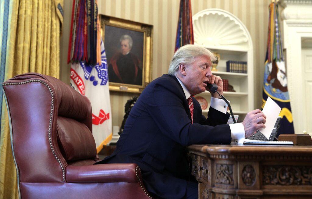 48-de-ore-pana-la-razboi:-convorbirea-decisiva-care-l-a-convins-pe-donald-trump-sa-atace-iranul,-dezvaluita-pentru-prima-oara-–-hotnews.ro