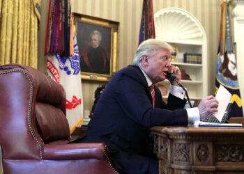 48-de-ore-pana-la-razboi:-convorbirea-decisiva-care-l-a-convins-pe-donald-trump-sa-atace-iranul,-dezvaluita-pentru-prima-oara-–-hotnews.ro