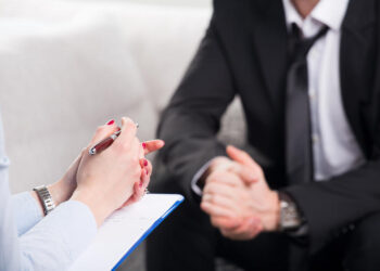 psihologii-au-descoperit-ca-actiunile-din-trecut-ne-influenteaza-mai-mult-deciziile-decat-se-credea-anterior-–-hotnews.ro