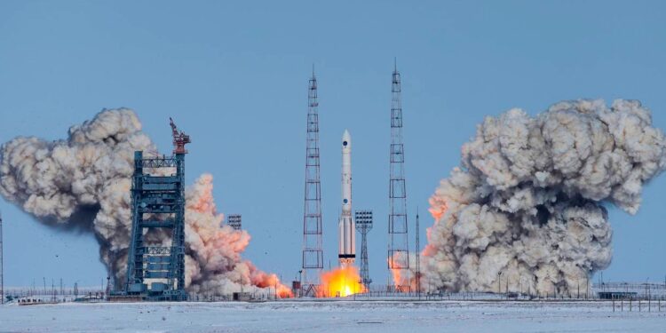 rusia-a-lansat-primii-sateliti-pentru-constelatia-care-sa-rivalizeze-cu-starlink-ul-lui-elon-musk-–-hotnews.ro