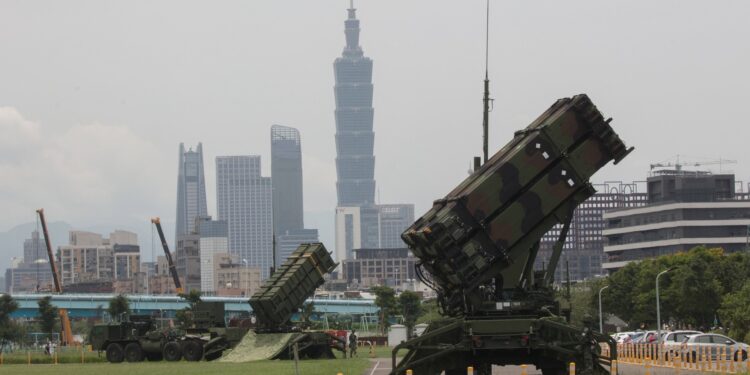 taiwanul-aminteste-sua-de-urgenta-situatiei-sale,-in-timp-ce-resursele-pentagonului-sunt-intinse-in-orientul-mijlociu-–-hotnews.ro