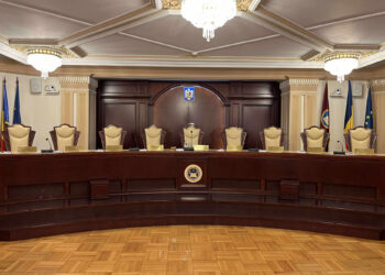 sesizarea-lui-nicusor-dan-pe-legea-plajelor-de-la-marea-neagra,-amanata-pentru-a-treia-oara-de-ccr-–-hotnews.ro