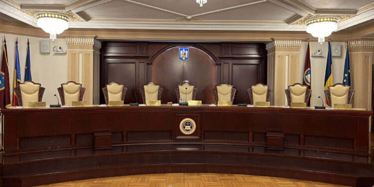 sesizarea-lui-nicusor-dan-pe-legea-plajelor-de-la-marea-neagra,-amanata-pentru-a-treia-oara-de-ccr-–-hotnews.ro