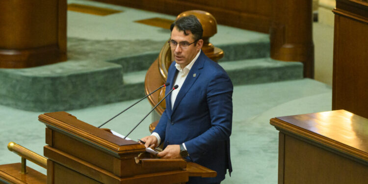 nicusor-dan-a-promulgat-legea-prin-care-agresorii-sexuali-nu-mai-pot-lucra-cu-persoane-vulnerabile