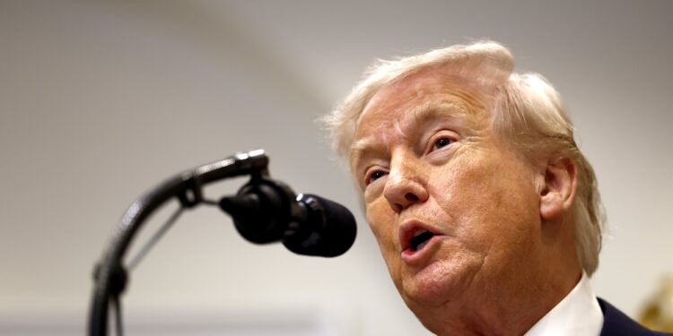 ma-implora-sa-facem-o-intelegere-conditia-trasata-iranului-de-trump-pentru-ca-sua-sa-nu-devina-cel-mai-urat-cosmar-al-sau-–-hotnews.ro