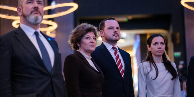 alexandru-rogobete-la-gala-colegiului-medicilor:-este-un-moment-important-pentru-sanatatea-romaneasca.-astazi-medicina-in-romania-nu-se-mai-face-cu-mainile-goale