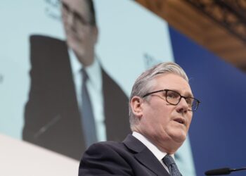 rusia-spune-ca-decizia-marii-britanii-de-a-retine-navele-din-flota-fantoma-care-exporta-petrolul-rusesc-este-ostila-si-ameninta-cu-un-raspuns-–-hotnews.ro