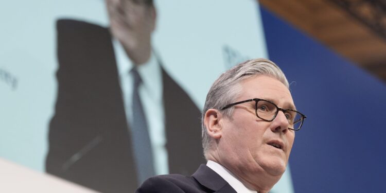 rusia-spune-ca-decizia-marii-britanii-de-a-retine-navele-din-flota-fantoma-care-exporta-petrolul-rusesc-este-ostila-si-ameninta-cu-un-raspuns-–-hotnews.ro