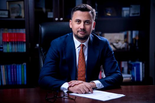 sughit-foarte-des-de-la-injuraturi-–-interviu-ping-pong-cu-deputatul-mihai-ghigiu,-psd